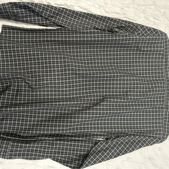 Calvin Klein Slim Fit Grid Plaid Button-Down Shirt | Size M | NWOT - Picture 4 of 4